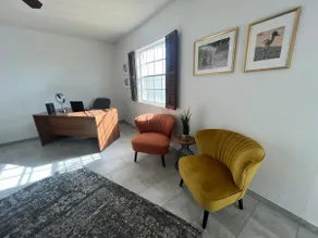 Cozy 1 bedroom house with excellent location - Image 4