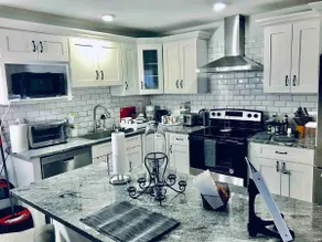 Cozy Elegant Corporate Getaway! 2 Bed/2 Bath Condo - Image 3