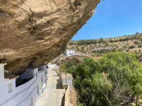 Casa entre Rocas Setenil - Image 3