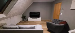 Cosy Little Apartment Near Everything - Image 3