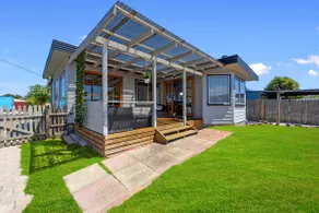 Portsea Cottage - Image 2