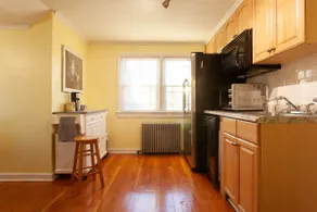 Fair Lawn 1bedrm apt, wi-fi, TV, kitch, parking, ent - Image 4