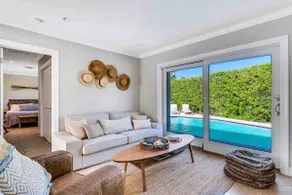 Bluescape: Relaxing getaway home 3 min from beach! - Image 3