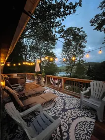 Cozy Vermont Lake Lodge with Kayaks Fishing & Campfire Fun - Image 4