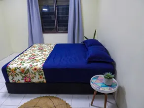 A cozy and convenient home for your family stay. - Image 2