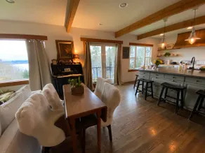Olympia Waterfront Beach Cottage - Image 4