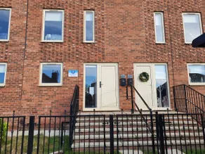 Riverdale House (4 bedrooms) Serviced Accomodation - Image 2