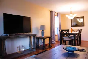 Delightful 5 bedroom home in south Winnipeg - Image 4