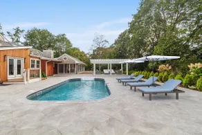 Hamptons Vacation Home Near Shinnecock Hills Golf Club. Pool & Water Access - Image 3
