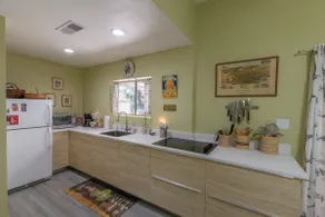 Bicycle House! Remodeled Guest Home. - Image 5