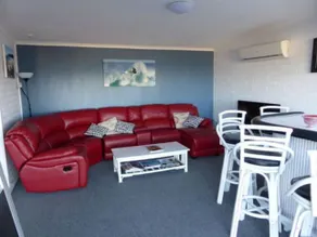 EDGLEY'S COTTAGE - Image 4