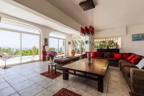 Great villa, Ideal location: pool, beach, view - Image 3