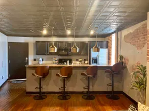 Executive Loft Downtown - Image 5