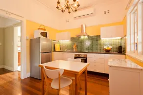 Charming Heritage Stay near Manning River & CBD - Image 3