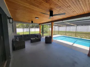 *4 miles from Weeki Wachi Springs!*¤ - Image 2