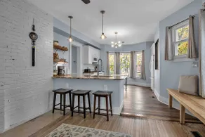 Charming 4BR 2ba Buffalo Home by Parks, DT, Fun, Save Weekly & monthly. - Image 3