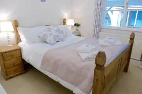 The Cottage at Flo’s Cottages - Image 5
