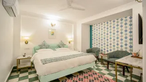 Shades of Summer - A Cosy 3BHK Apartment - Image 3