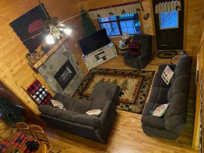 Bear Paw Sanctuary-Beautiful 3 level cabin - Image 3