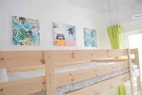 Enjoy Sevilla Familia with patio and AC throughout - Image 2