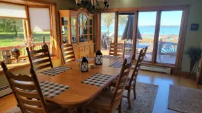 Lake front house with Pool and hot tub and game room - Image 3