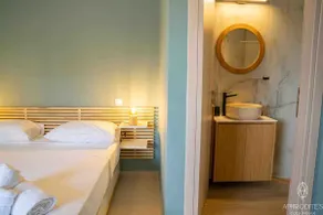 Aphrodite’s Cozy House - Image 3