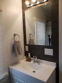 Quaint 1920s Townhouse - Image 4