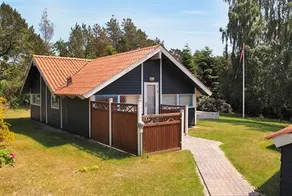 Family cottage with beach and forest as a neighbor - Image 5
