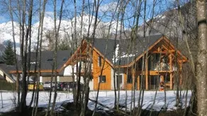 WhispeRive Lodge - le vert aux bords de rive - Image 4