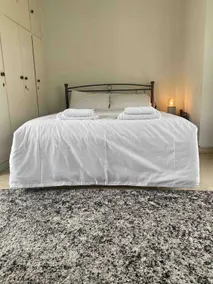 Flat in Athens with amazing city view - Image 2