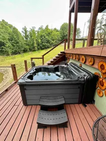 Retreat in the mountains with new hot tub & deck. - Image 2