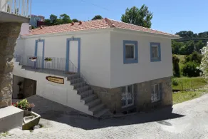 Apartment with 2 Bedrooms in Downtown Amarante - Image 2