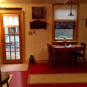 Garden Cottage In The Catskills - Image 3