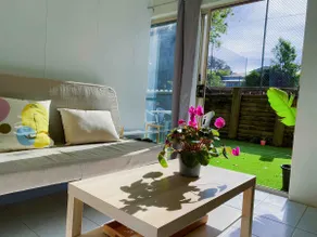 Thornleigh Free Tennis Ground Floor Suite No. 3 (800m from Train Station/Restaurant Supermarket) - Image 2