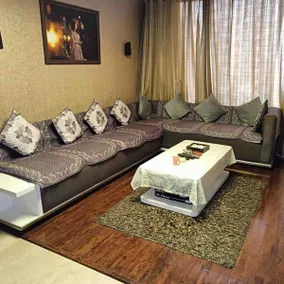 Urban Oasis: Stylish Retreat 2bhk apartment - Image 5