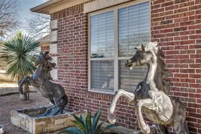 Stampede Ranch House - Country living in the city - Image 2