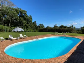 Spacious Country House in a Gated Community Near the Reservoir - Image 3