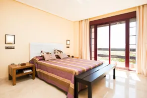 Lux apt: sea views, tennis, paddle,golf,gym, pools - Image 3