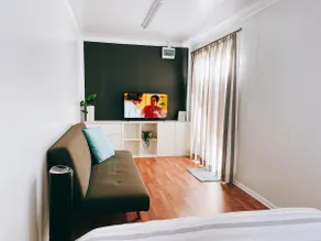 Club Buffalo - Suburban Glamping at its finest! - Image 2