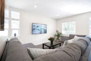 Newly Reno`d 2 bdrm Kitsilano  Centrally Located - Image 3