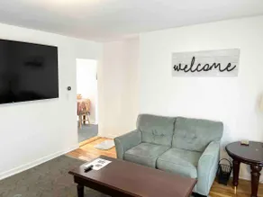 One Bedroom Apartment with Separate Bunk Bed Area - Image 3