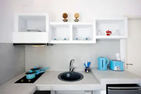 Venia's Studio - Image 4