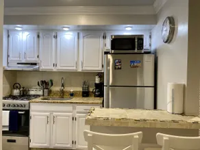 Serene 1BR Near NYC | Easy Times Square Trip - Image 5