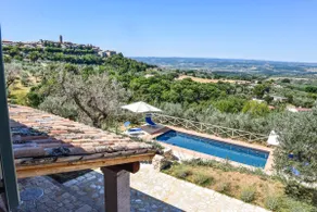 Detached villa with private and fenced pool 1,6km Montecchio, 20km from Orvieto. - Image 2