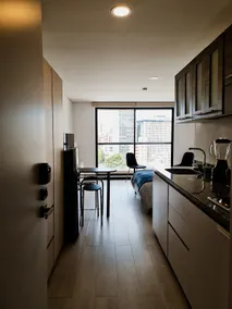 Modern loft with a great view of the Bogota International Center - Image 4
