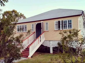 Harrisville House - Image 2