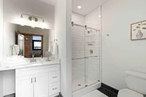 LUXE Skyline Loft • Private Parking, King Bed Desk - Image 3