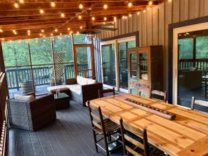 Cozy Mountain Retreat w/Firepit& Panoramic views - Image 3