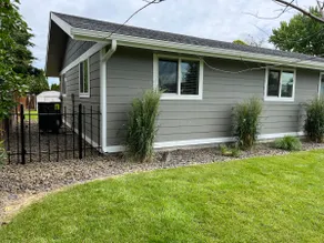 Family & Pet Friendly-3BR, fenced yard, quiet area - Image 2