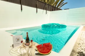 Villa per vacanze 'Orange Light with Private Pool' con vista sul mare, Wi-Fi e aria condizionata - Image 3